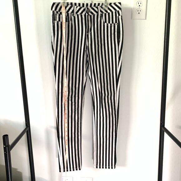 Crash one - Picture 7 of 8